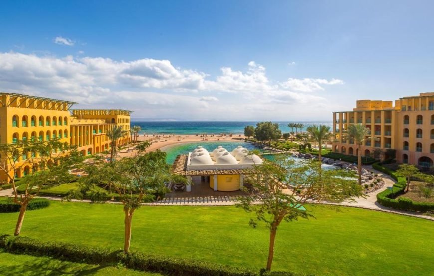 منتجع ستراند بيتش طابا هايتس