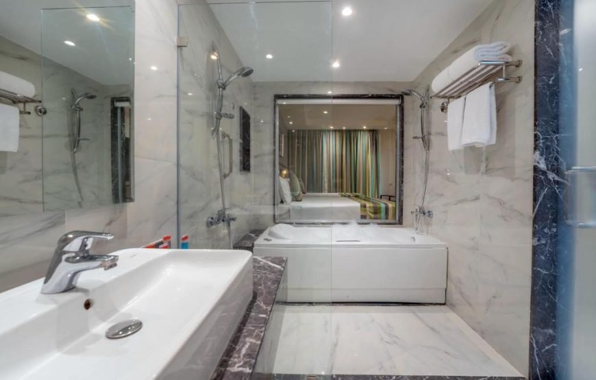 إكسبيرينس كيروسيز أكوابارك بريمير خليج نعمة