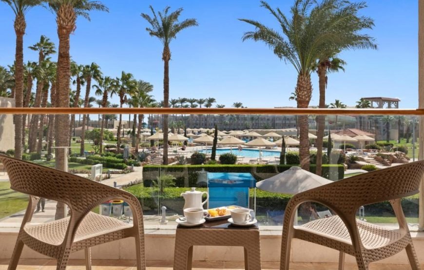 الباتروس بيتش كلوب