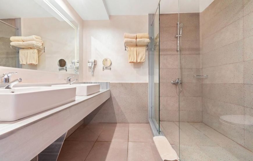 منتجع بيكالباتروس ألف ليلة وليلة – نفيرلاند الغردقة