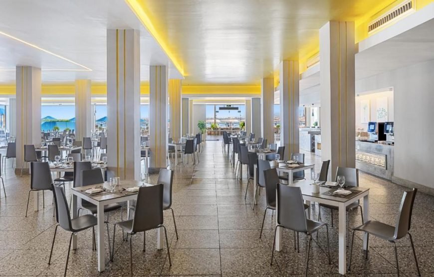 الباتروس بيتش كلوب