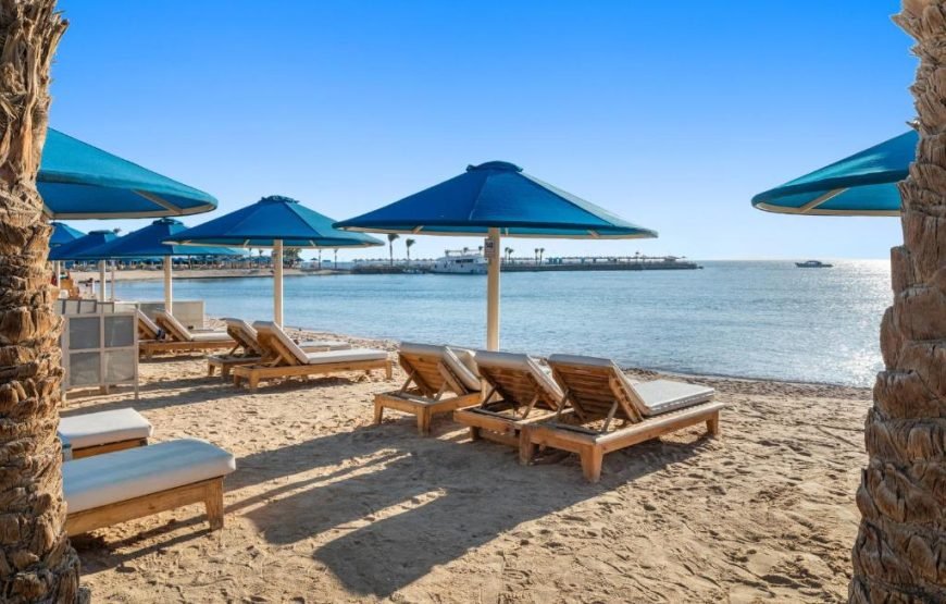 الباتروس بيتش كلوب